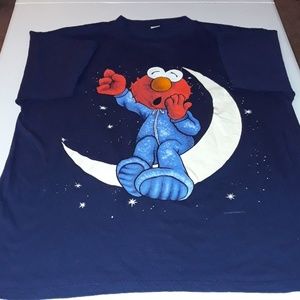 Like new. Cool Elmo Adult Tshirt. Very Unique